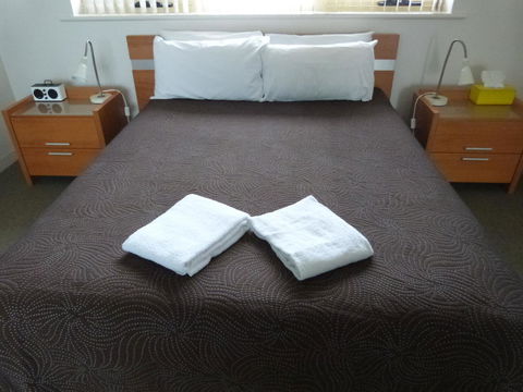Glenelg Holiday Apartments - Corfu - Hotel Gold Coast 12