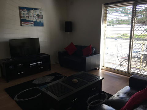 Adelaide - Semaphore Beach Front - Hotel Gold Coast 2