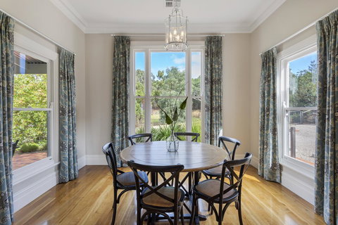 Grandview Accommodation - The Elm Tree Apartments - Hotel Gold Coast 7