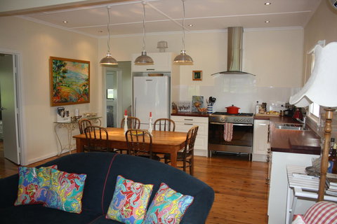 Rabbiters Hut - Hotel Gold Coast 3