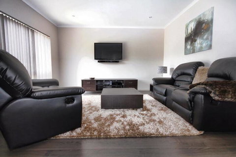 Casavino Luxury Villa - Hotel Gold Coast 18