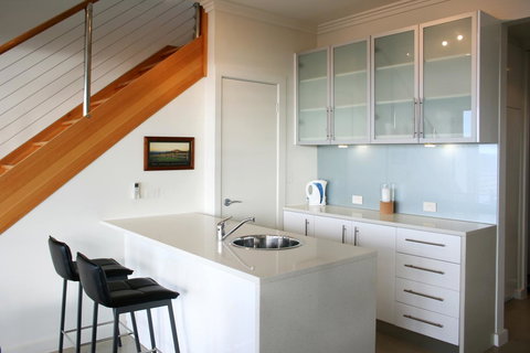 Penneshaw Oceanview Apartments - Hotel Gold Coast 10