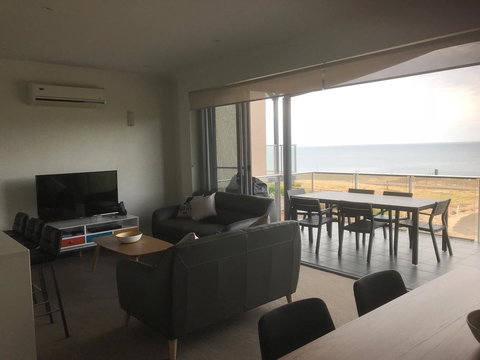 Penneshaw Oceanview Apartments - Hotel Gold Coast 1