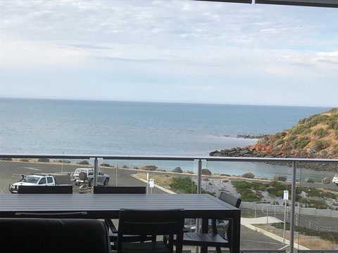 Penneshaw Oceanview Apartments - Hotel Gold Coast 3