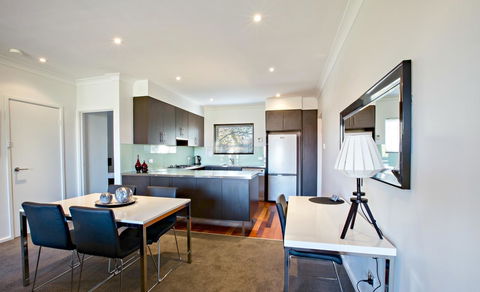Adelaide DressCircle Apartments - Archer Street - Hotel Gold Coast 9