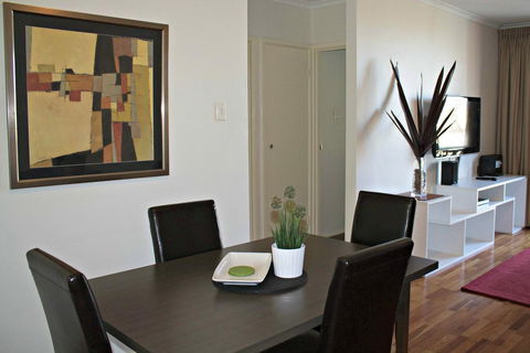 Adelaide DressCircle Apartments - Archer Street - Hotel Gold Coast 23