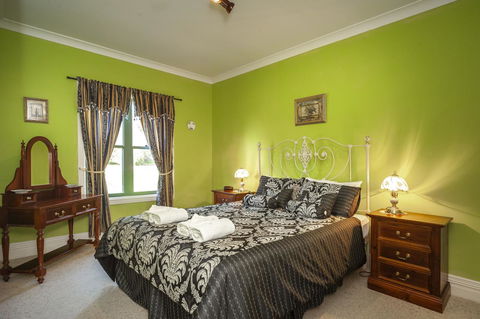 Angaston Saleyards Luxury Accommodation - Hotel Gold Coast 15