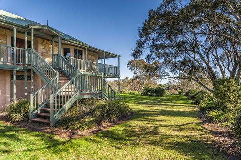 Angaston Saleyards Luxury Accommodation - Hotel Gold Coast 11