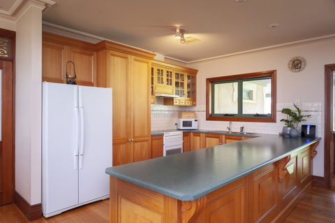 Angaston Saleyards Luxury Accommodation - Hotel Gold Coast 18