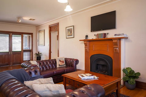 Angaston Saleyards Luxury Accommodation - Hotel Gold Coast 24