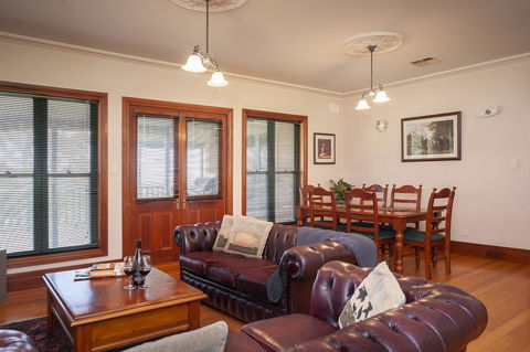 Angaston Saleyards Luxury Accommodation - Hotel Gold Coast 30