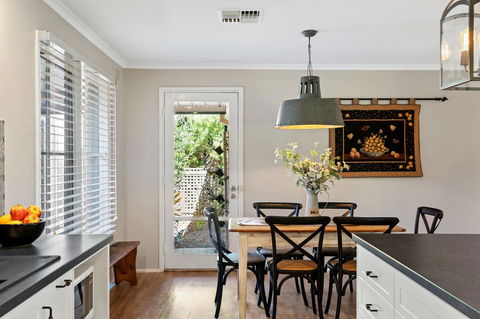 Adelaide Hills Retreats - Hotel Gold Coast 8