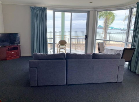 Hilton Beachfront Motel - Hotel Gold Coast 7