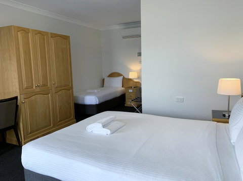Hilton Beachfront Motel - Hotel Gold Coast 11