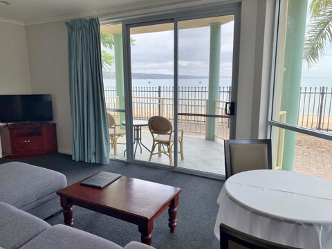 Hilton Beachfront Motel - Hotel Gold Coast 3