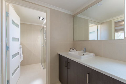 Mick O\'Sheas - Hotel Gold Coast 28