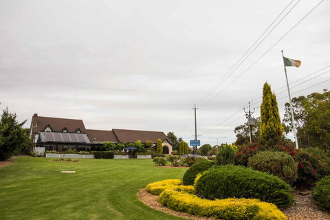 Mick O\'Sheas - Hotel Gold Coast 35