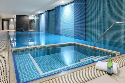 Apartments @ 16 Holdfast - Hotel Gold Coast 2