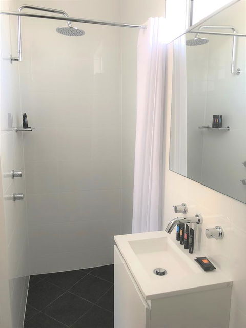 The Avenue Inn - Hotel Gold Coast 10