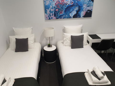 The Avenue Inn - Hotel Gold Coast 3