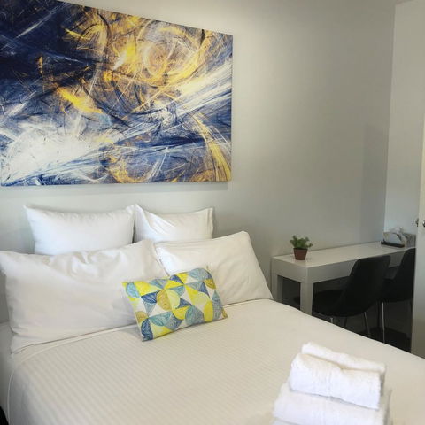 The Avenue Inn - Hotel Gold Coast 11