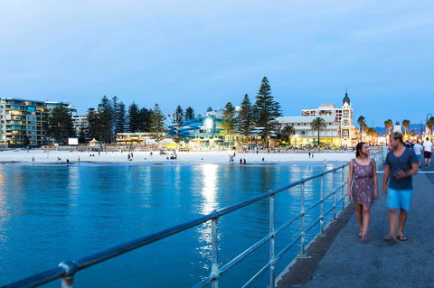 Beachside Luxury & Comfort, Ocean Views In Glenelg - Hotel Gold Coast 33