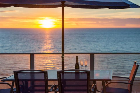 Adelaide Luxury Beach House - Hotel Gold Coast 7