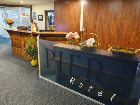 Pier Hotel Port Lincoln - Hotel Gold Coast 1