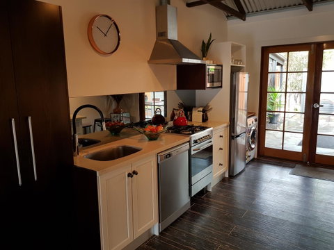 Irongate Studio B&B - Hotel Gold Coast 5
