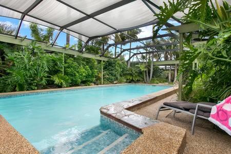 The Palms - Hotel Gold Coast 1