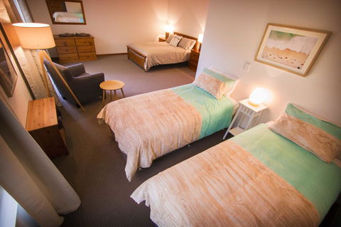 Limestone Ridge - Hotel Gold Coast 8