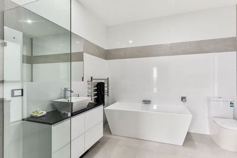 KENNEDY EXECUTIVE TOWNHOUSE - Hotel Gold Coast 1