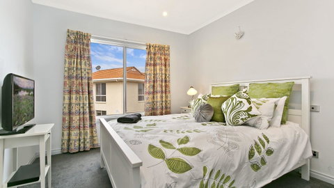 Salt Waterfront Apartment - Hotel Gold Coast 12