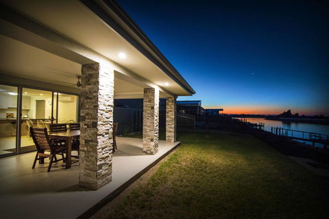 Brock's Base - Hotel Gold Coast 0