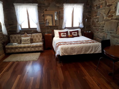 1860 Wine Country Cottages - Hotel Gold Coast 1