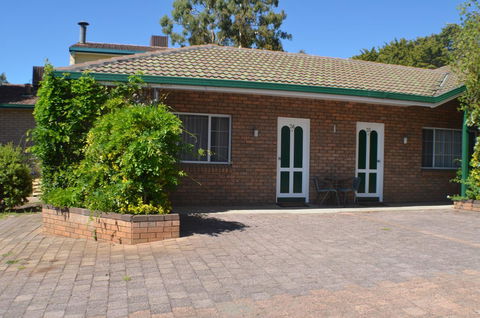 Deer Park Motor Inn Armidale - Hotel Gold Coast 37