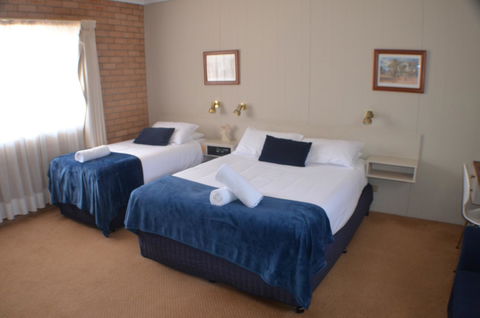 Deer Park Motor Inn Armidale - Hotel Gold Coast 2