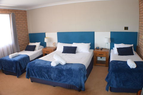 Deer Park Motor Inn Armidale - Hotel Gold Coast 10