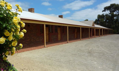 Coonawarra Place Motor Inn - Hotel Gold Coast 21