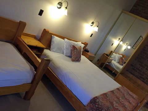 Coonawarra Place Motor Inn - Hotel Gold Coast 29