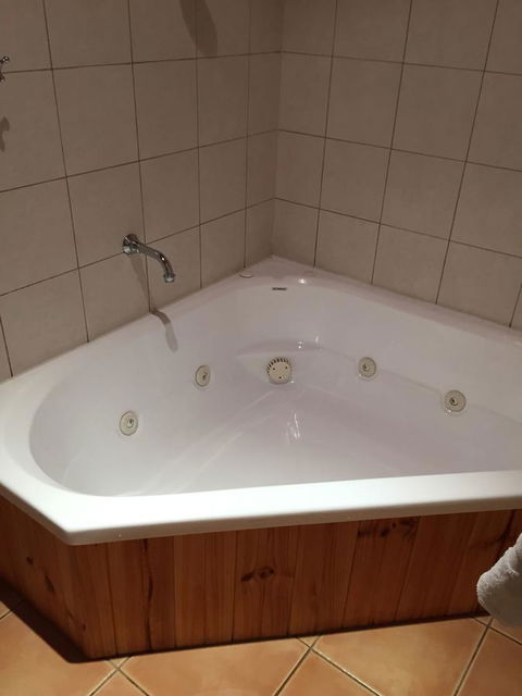 Coonawarra Place Motor Inn - Hotel Gold Coast 15
