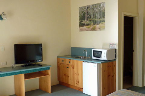 Coonawarra Place Motor Inn - Hotel Gold Coast 16