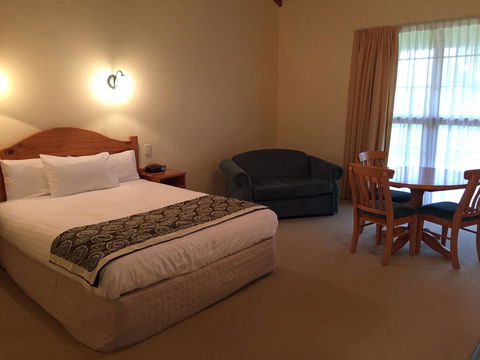 Coonawarra Place Motor Inn - Hotel Gold Coast 30
