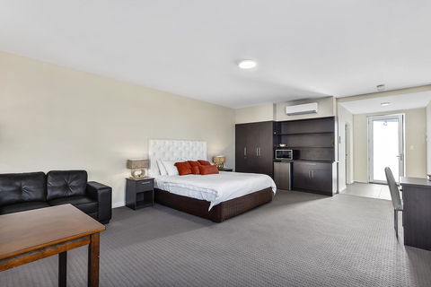 Robe Marina Accommodation - Hotel Gold Coast 16