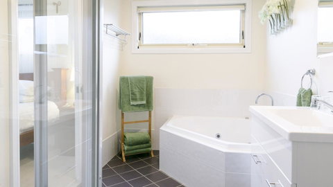 One Tree Bed And Breakfast - Hotel Gold Coast 9
