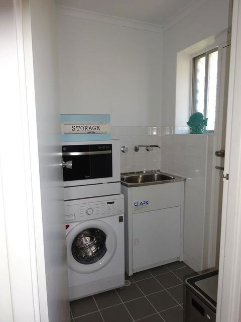 Aurora Holiday Apartment @West Beach - Hotel Gold Coast 24