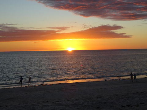 Aurora Holiday Apartment @West Beach - Hotel Gold Coast 18