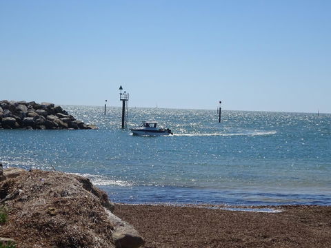 Aurora Holiday Apartment @West Beach - Hotel Gold Coast 15