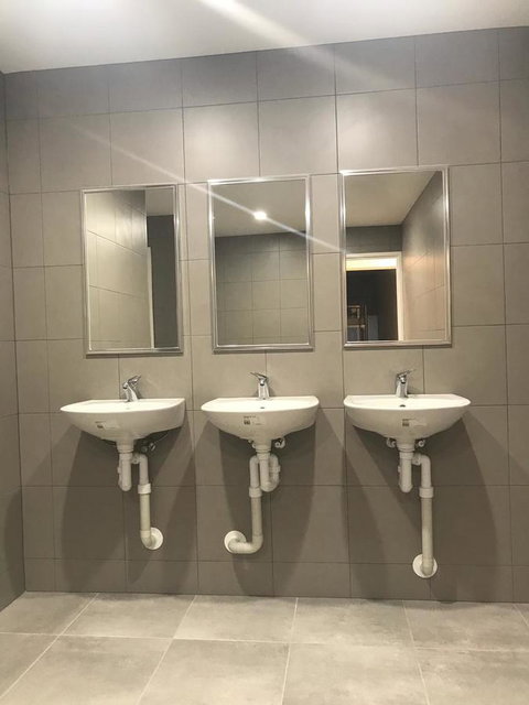 Perth City Backpackers Hostel - Note - Valid Passport Required To Check In - Hotel Gold Coast 14