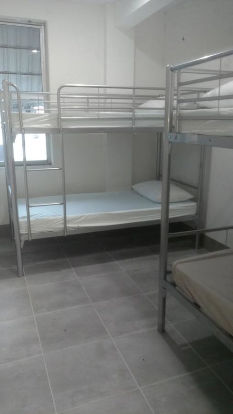 Perth City Backpackers Hostel - Note - Valid Passport Required To Check In - Hotel Gold Coast 21